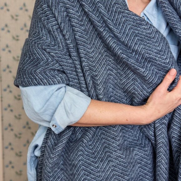 Chappywrap Bayside Herringbone Shawl - Picture 3 of 6